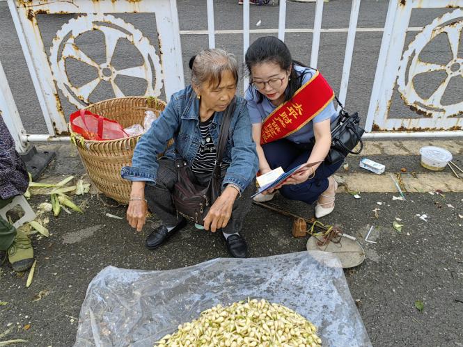 太平财险进农村图片2.jpg